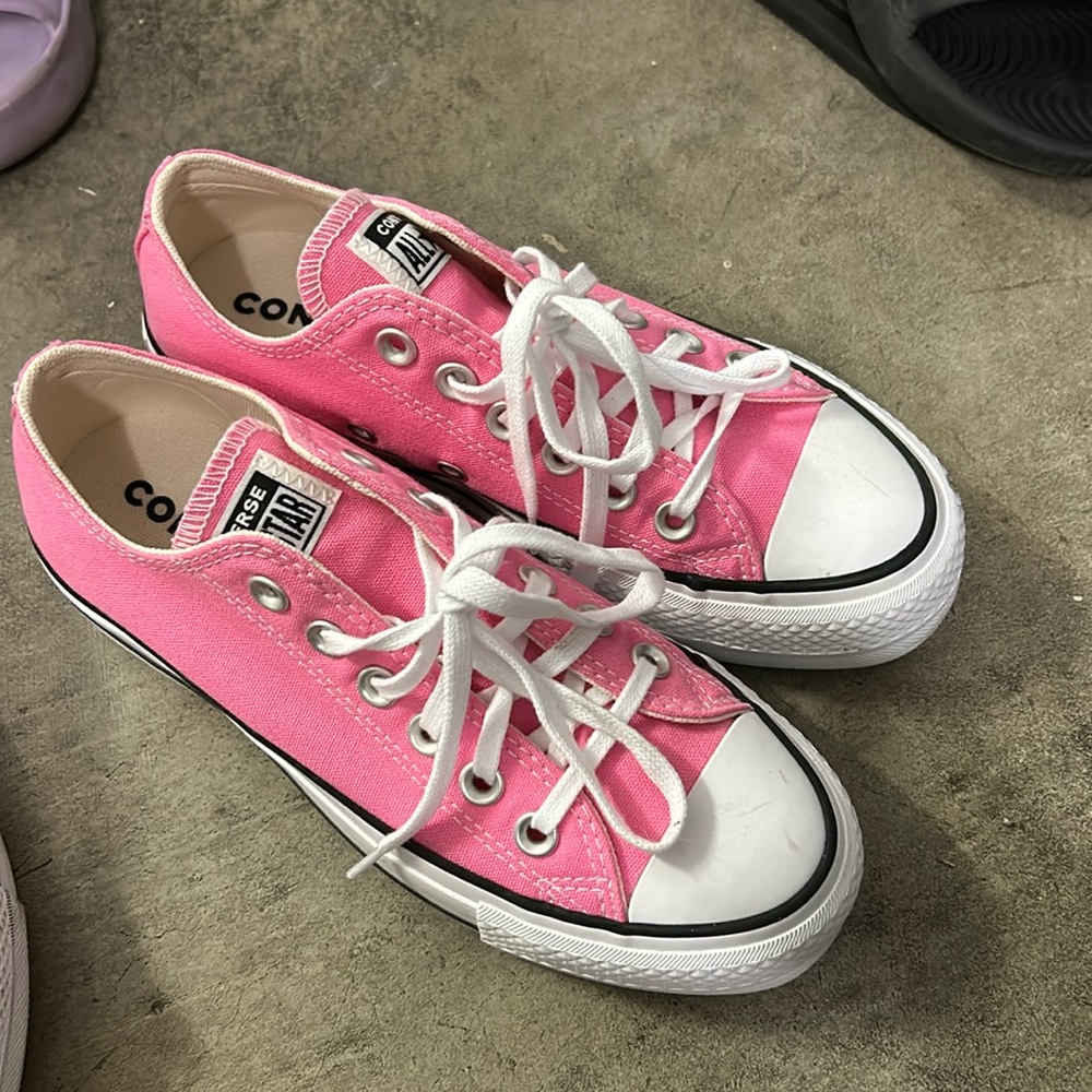 Converse pink platform
